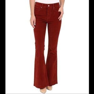 Levi’s Cord Flare size 24 x 32 in Rust